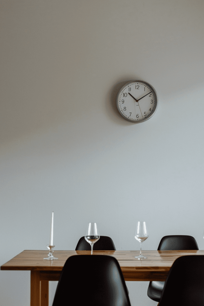 Minimalist Clock Designs