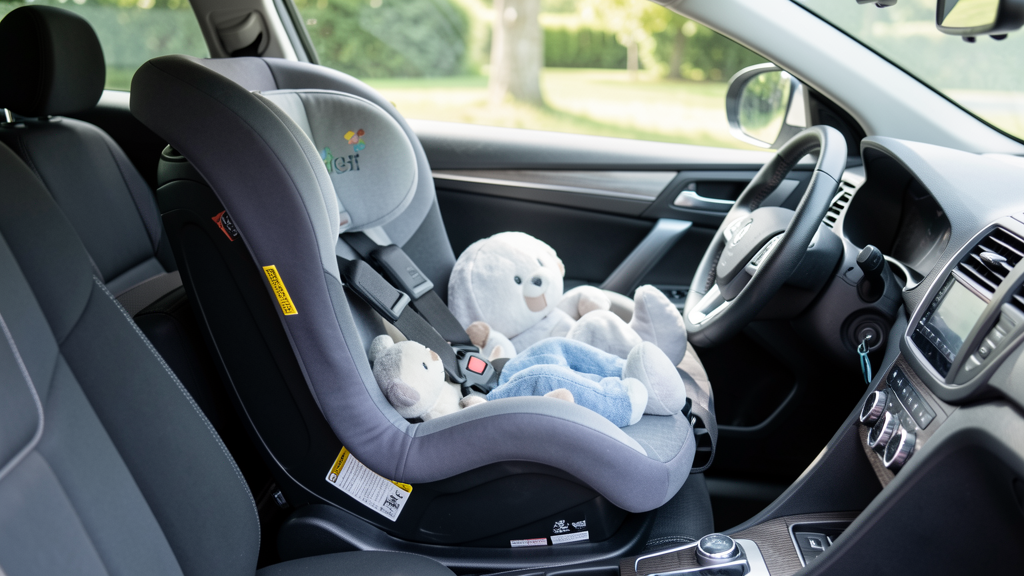 The Best Rotating Car Seat for Easy Access and Comfort 7 The Best Rotating Car Seat for Easy Access and Comfort