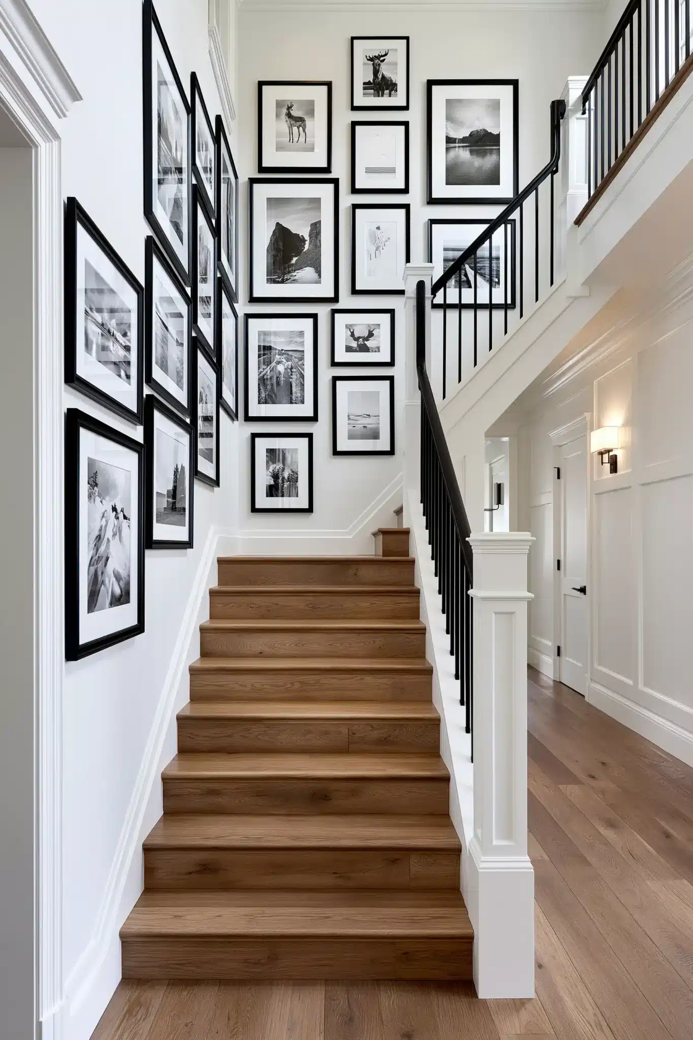 29 Staircase Wall Decor Ideas That Stop the Climb Feeling Bare 16