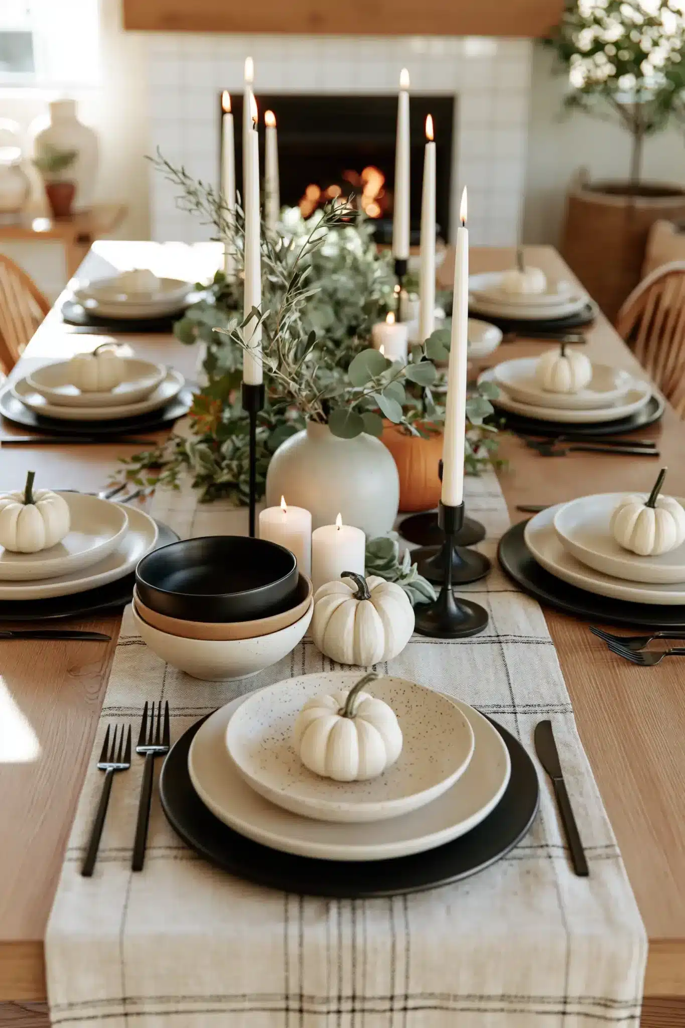 29 Thanksgiving Table Decor Ideas for a Centerpiece That Leaves Room for Plates 18 thanksgiving table decor ideas