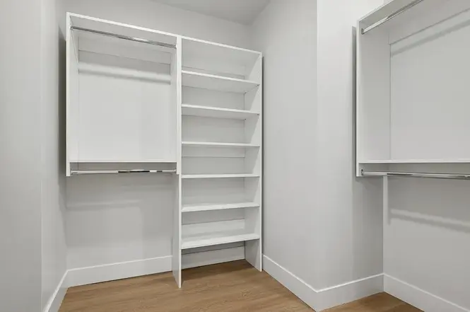 29 Tiny Apartment Closet Ideas for Efficient and Space-Saving Solutions 34 Tiny Apartment Closet